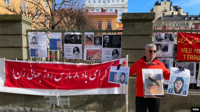 هفتاد و سومین جلسه دادگاه حمید نوری؛ وکیل معروف به «مشاور ملکه» بریتانیا روی صندلی شاهد قرار گرفت